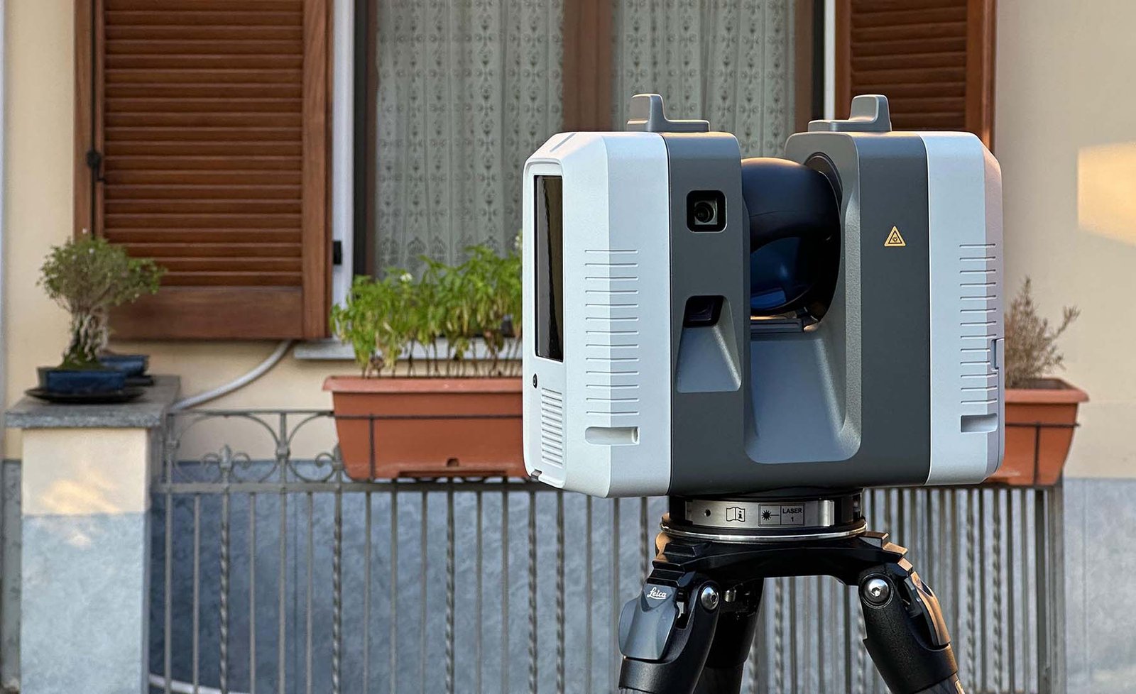 Geometra Olivero laser scanner